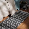 Tribu Weave Runner