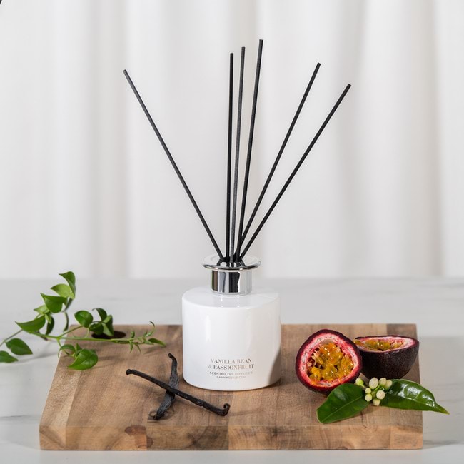Scented Reed Diffuser - Vanilla Bean & Passionfruit