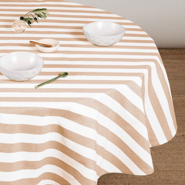 Cucina Latte Stripe Round Tablecloth
