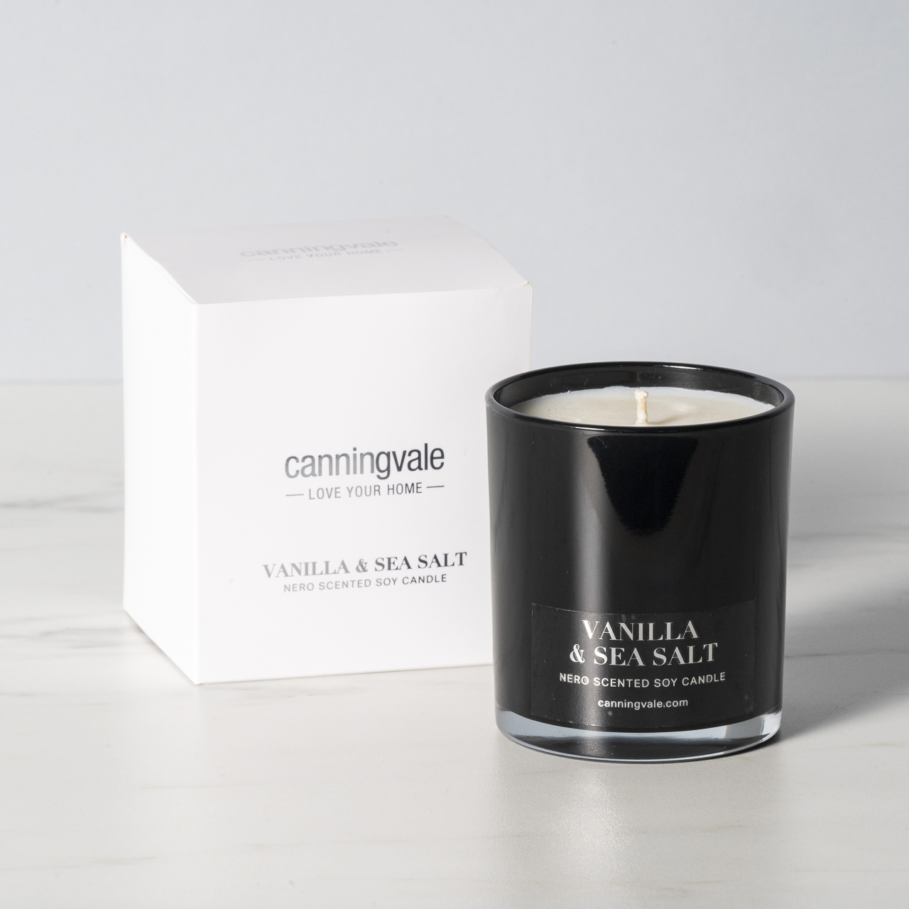 Nero Medium Scented Soy Wax Candle - Vanilla & Sea Salt