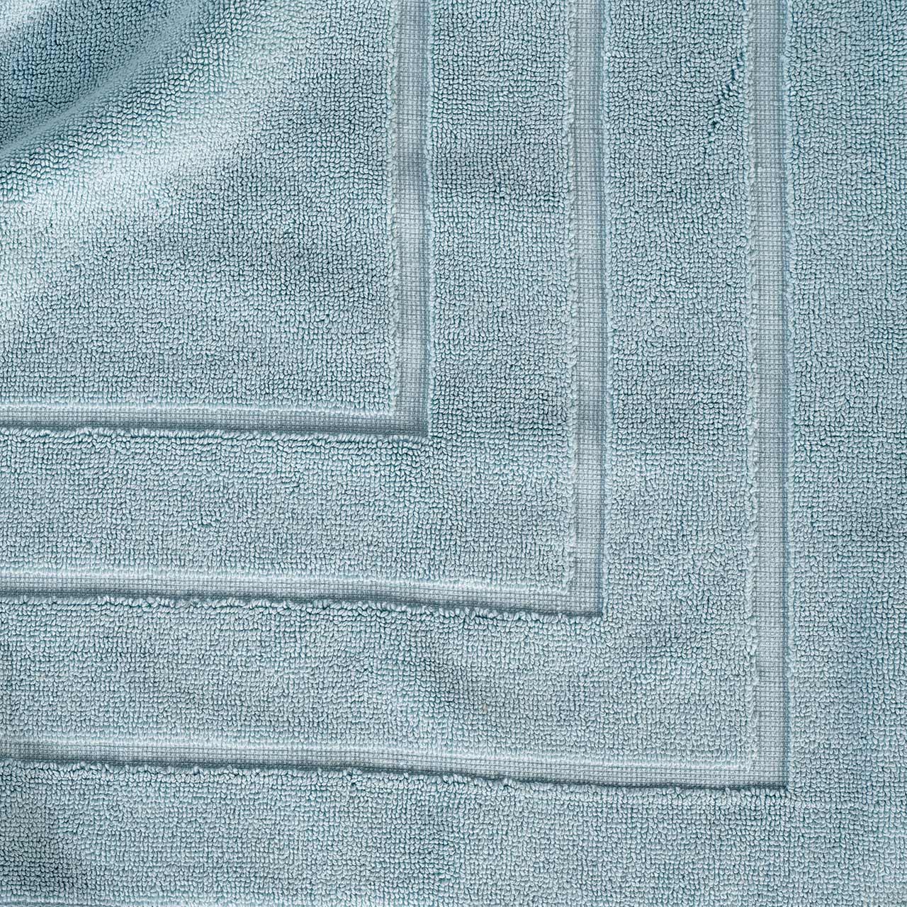 misty-blue,bath mat close up