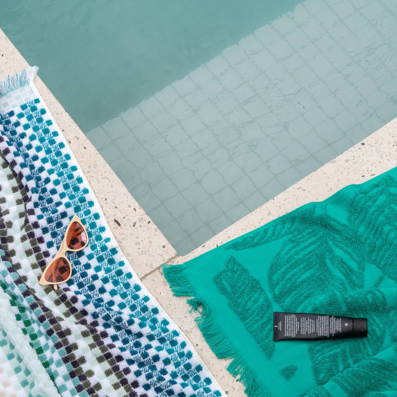 Tropical towel set sales