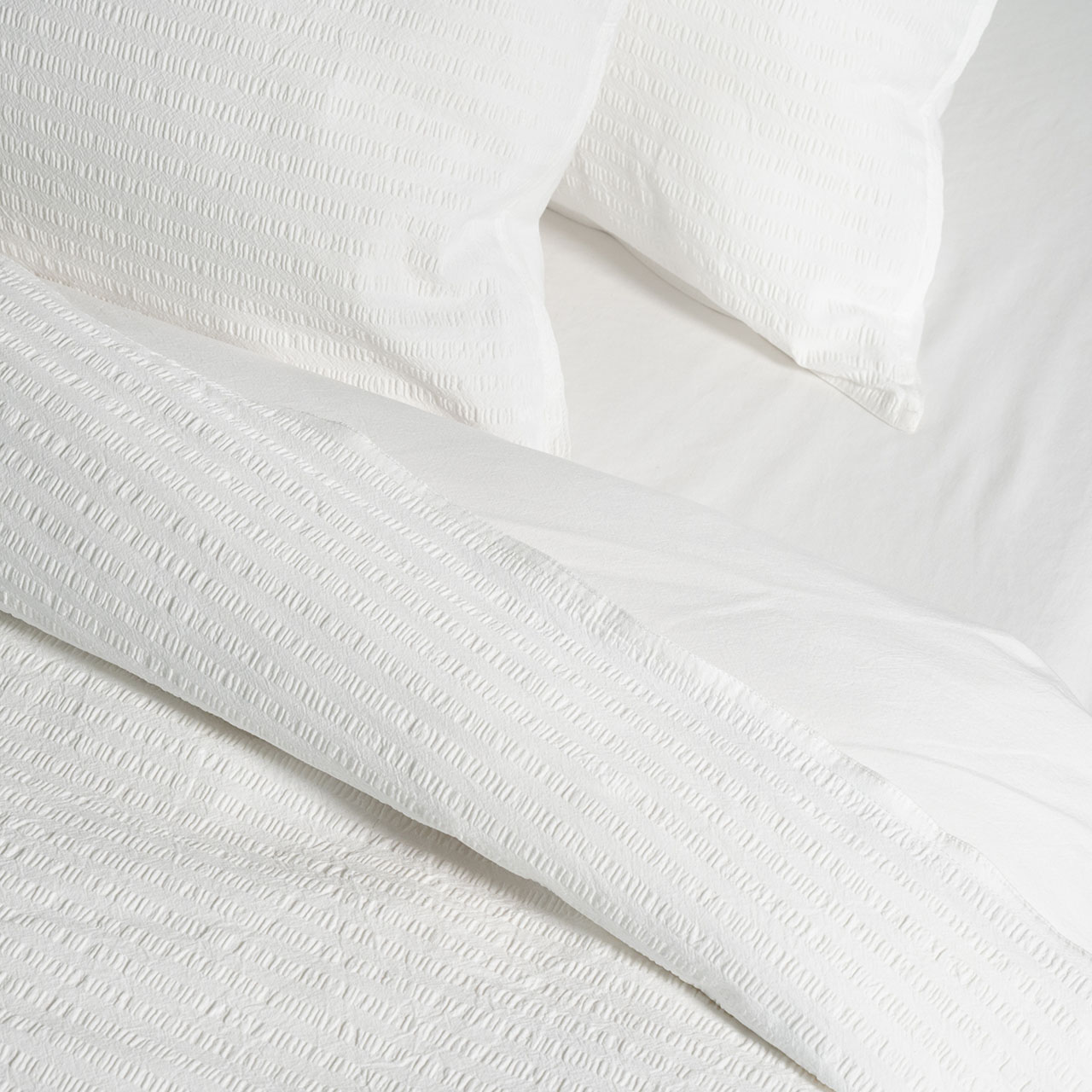 Cotton Seersucker White Quilt Cover Set - Modella