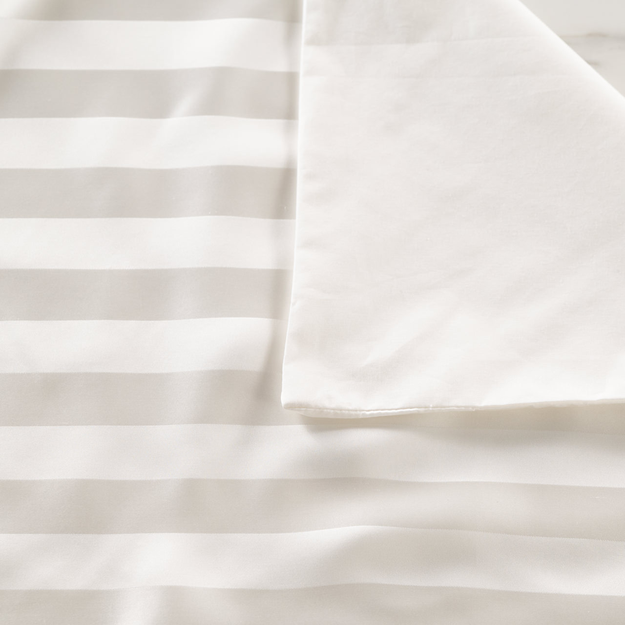 Beautysilks Mulberry Silk Pillowcase (Single) -  Ivory Stripe